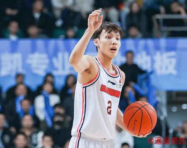 CBA俱乐部杯：徐杰23+2+6 广东102-69轻取合肥