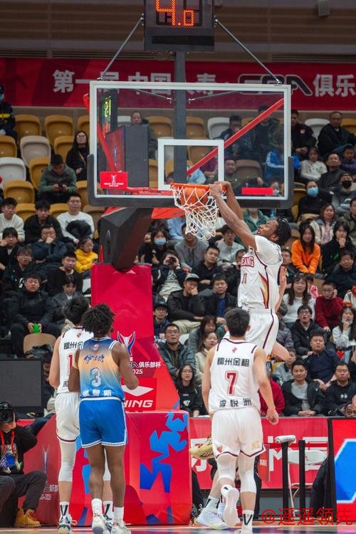 CBA俱乐部杯：约克30分 浙江94-85力克新疆